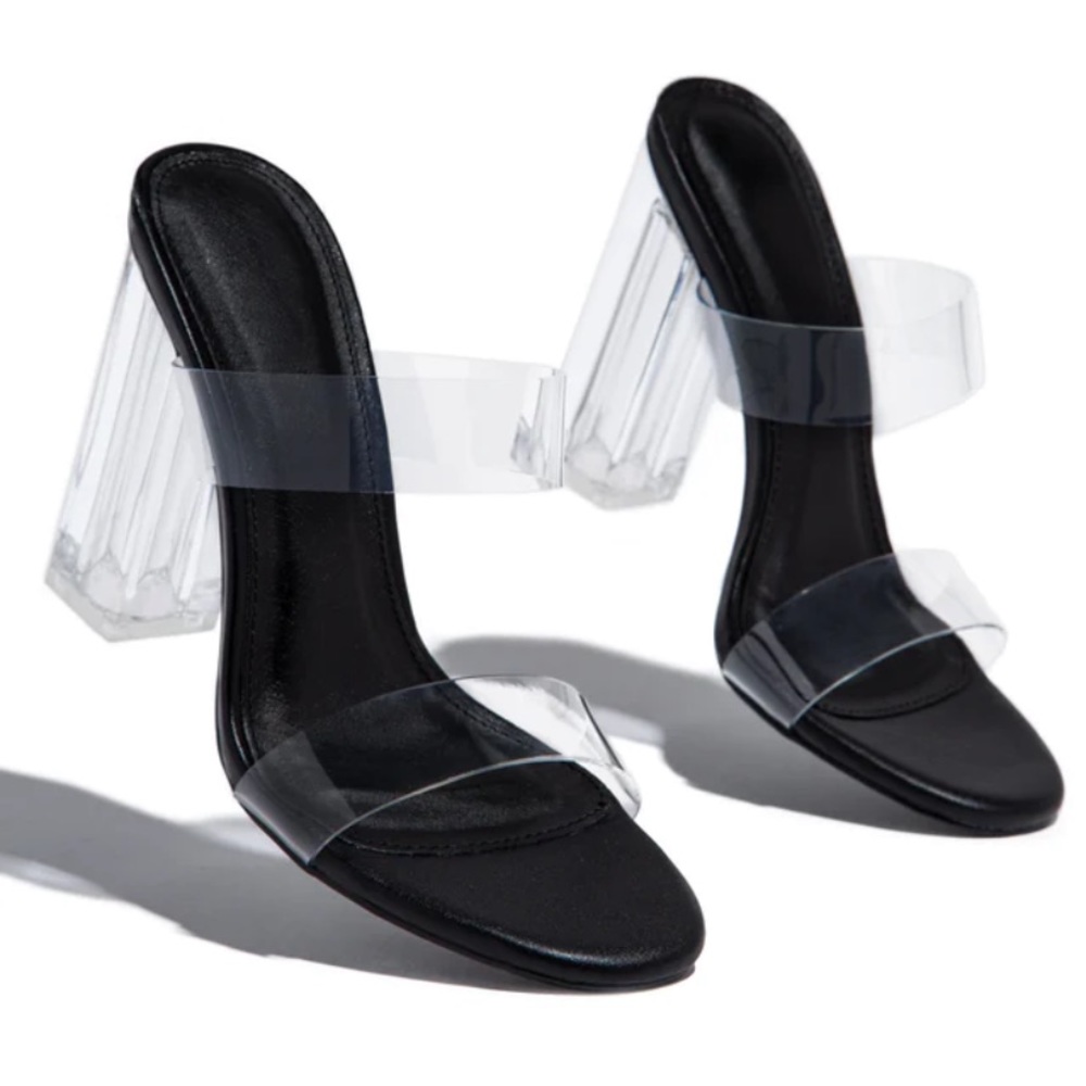 Trendy “Easy Wear” clear chunk wedge heels 8.5 US. Alll Occasions!!!!